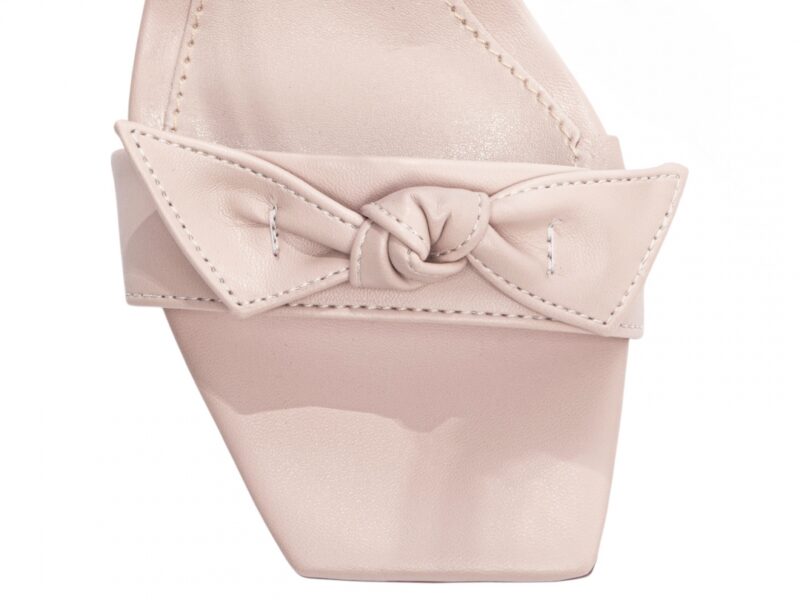 detalhe bico sandália feminina feminino | VitriNerm
