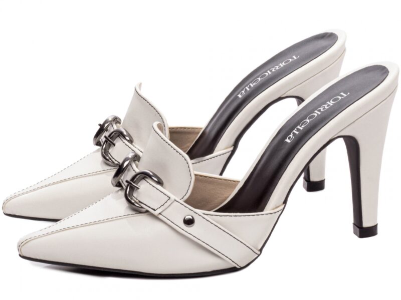 detalhe salto 9cm off white scarpin feminino | VitriNerm