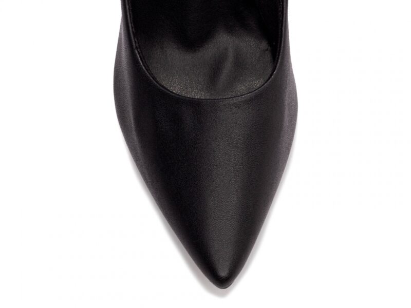detalhe bico scarpin feminino preto feminino | VitriNerm