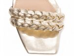 detalhe bico sandália feminina dourada feminino | VitriNerm