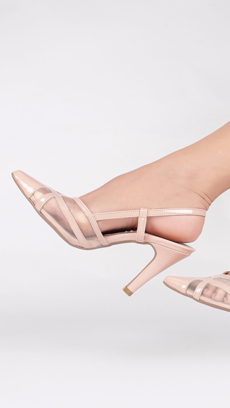 scarpin feminino dourada feminino elegante comprar | VitriNerm