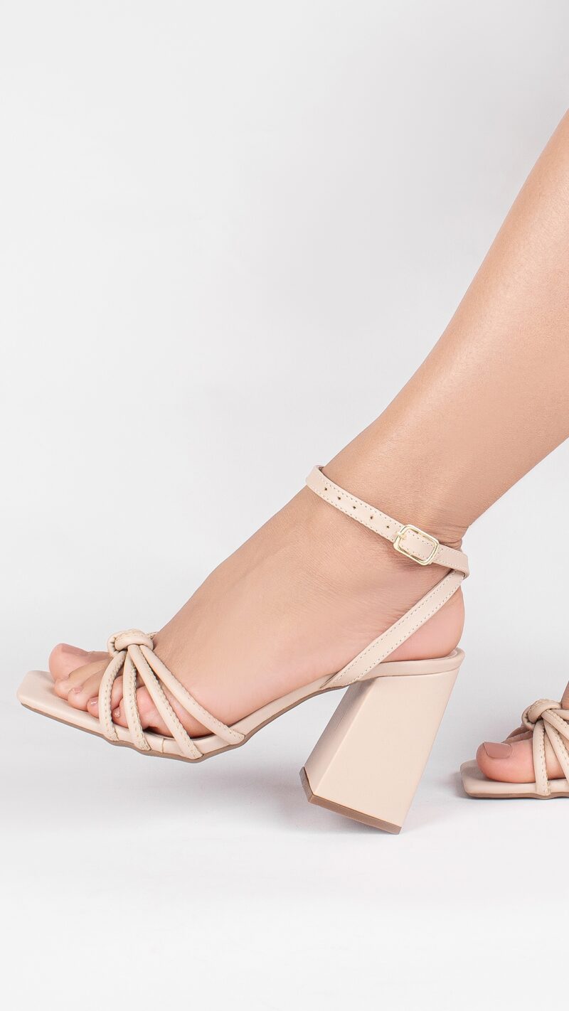 sandália feminina bege feminino elegante comprar | VitriNerm