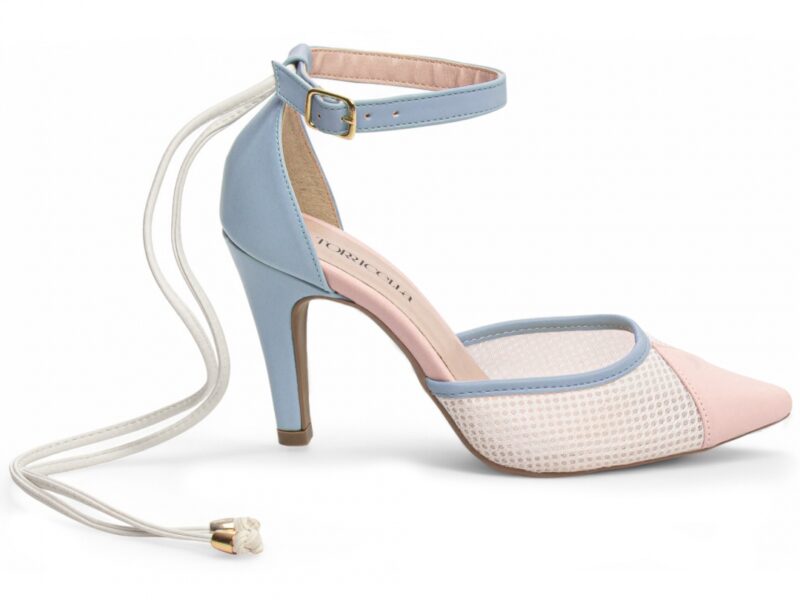detalhe bico scarpin feminino dourada feminino | VitriNerm
