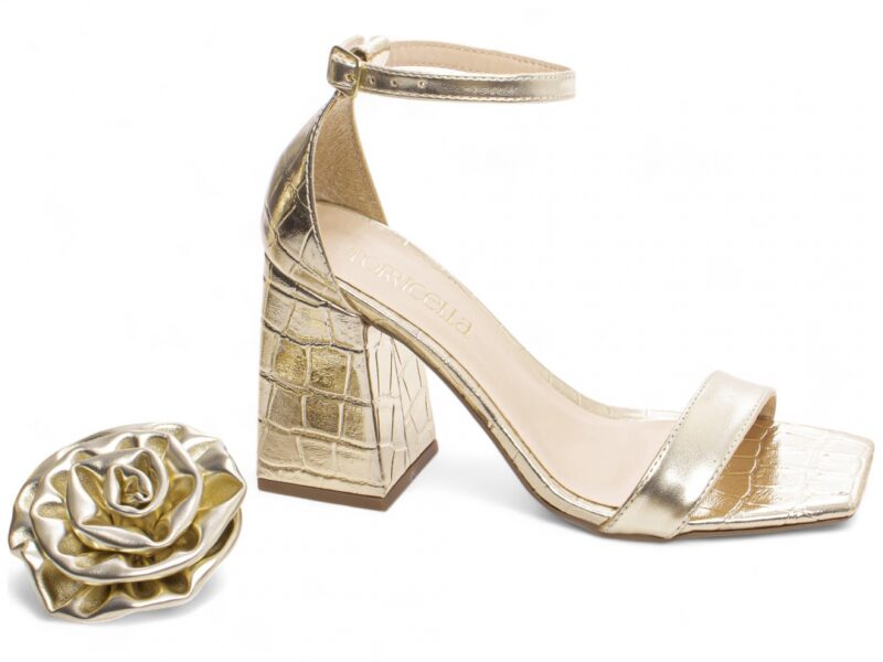 detalhe salto 9cm dourada sandália feminina | VitriNerm